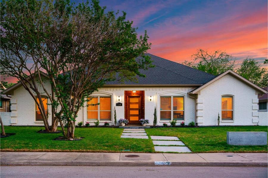 Property photo for 7246 Arbor Oaks Drive, Dallas, TX