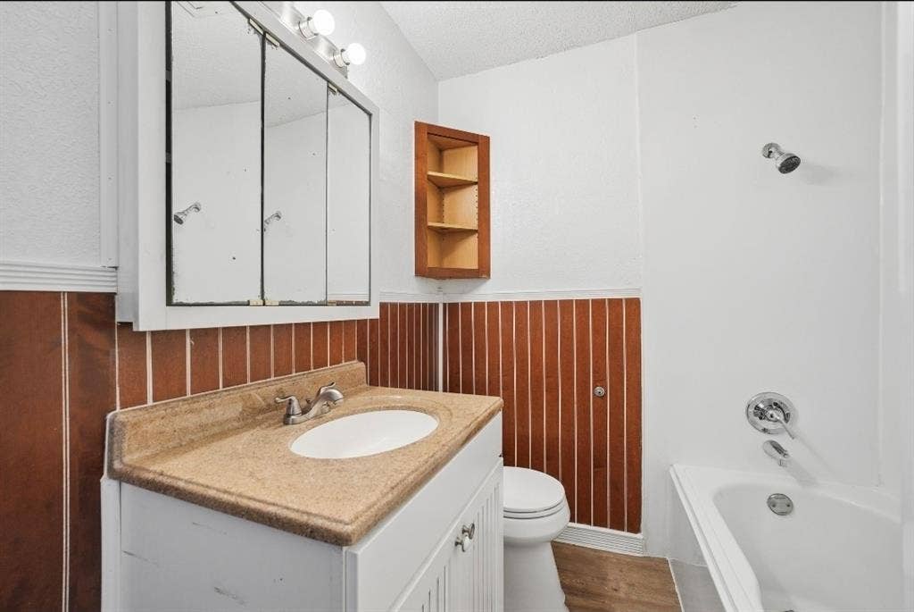 2725 Aster Street, Dallas, TX 75211 2725 Aster Street, Dallas, TX 75211