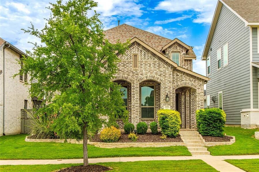 Property photo for 2412 Elm Place, Northlake, TX