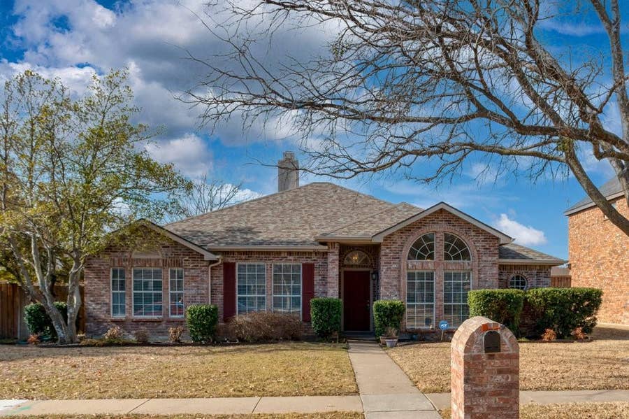 Property photo for 6813 Aimpoint Drive, Plano, TX