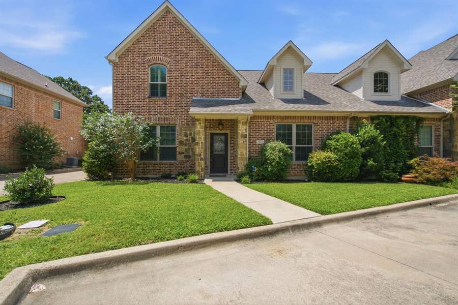 Property photo for 5221 Park Drive, River Oaks, TX