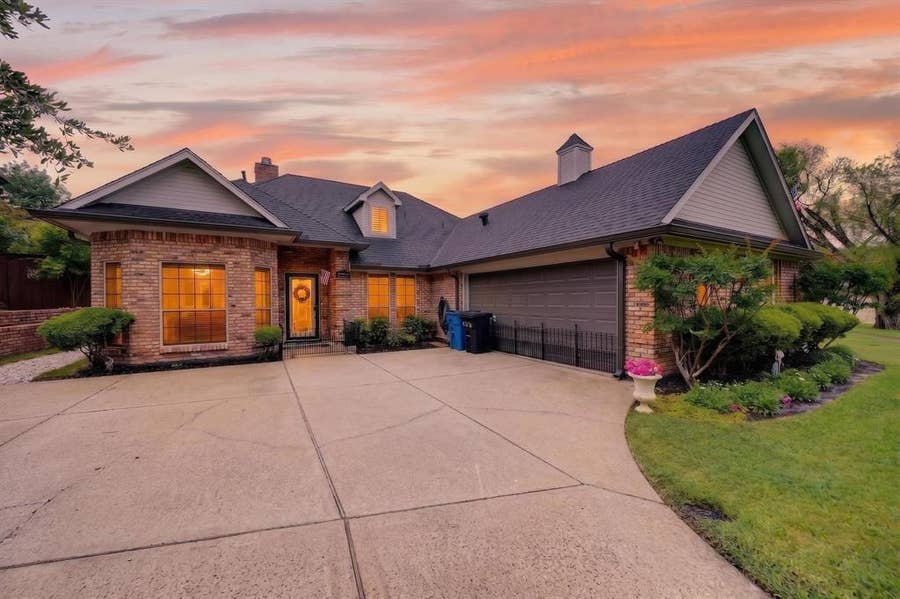 Property photo for 104 Easterner Place, Rockwall, TX