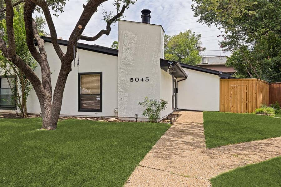 Property photo for 5045 Thunder Road, Dallas, TX