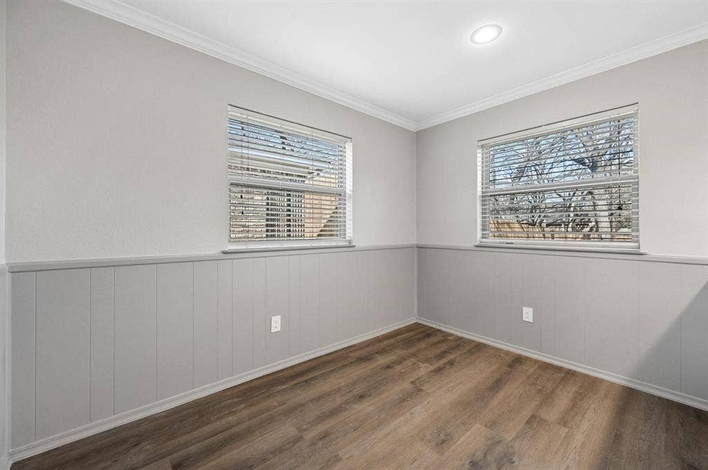 660 Springhill Drive, Hurst, TX 76054 660 Springhill Drive, Hurst, TX 76054
