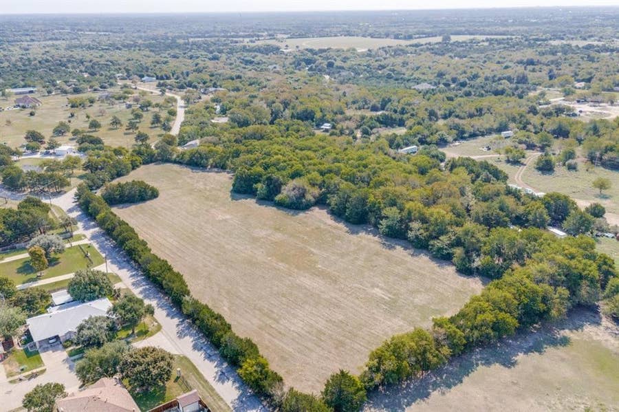 Property photo for 710 Windy Lane, Cedar Hill, TX