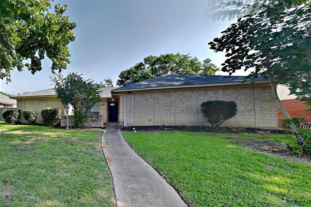 1325 Glyndon Drive, Plano, TX 75023