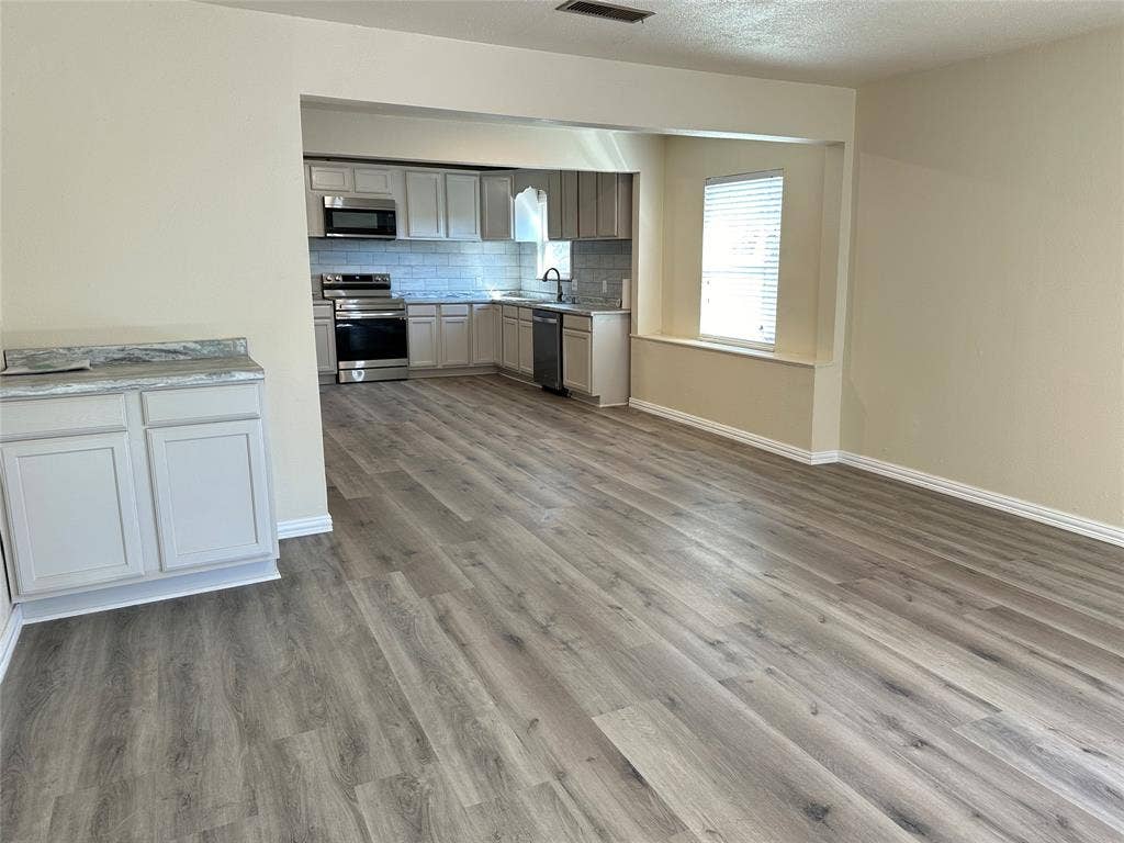 4706 Sachse Road, Sachse, TX 75048 4706 Sachse Road, Sachse, TX 75048