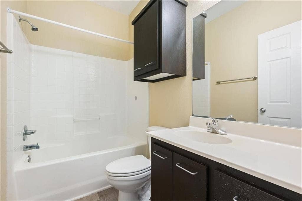 1907 S 17th Street, Waco, TX 76706 1907 S 17th Street, Waco, TX 76706