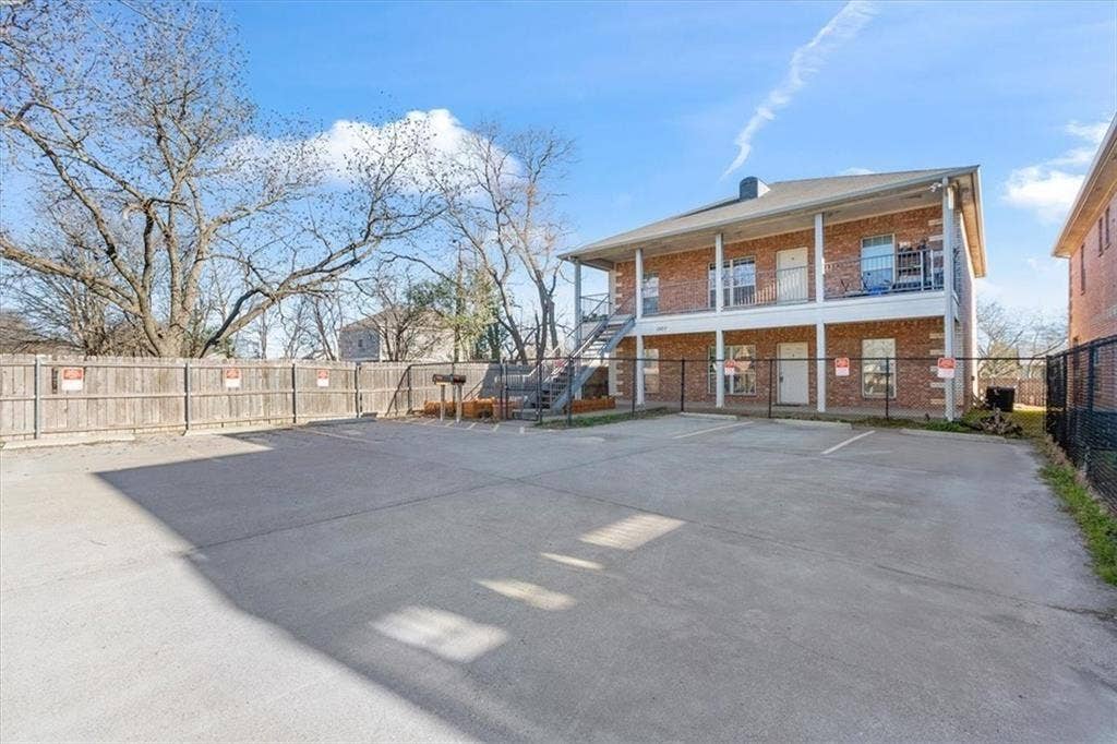 1907 S 17th Street, Waco, TX 76706 1907 S 17th Street, Waco, TX 76706