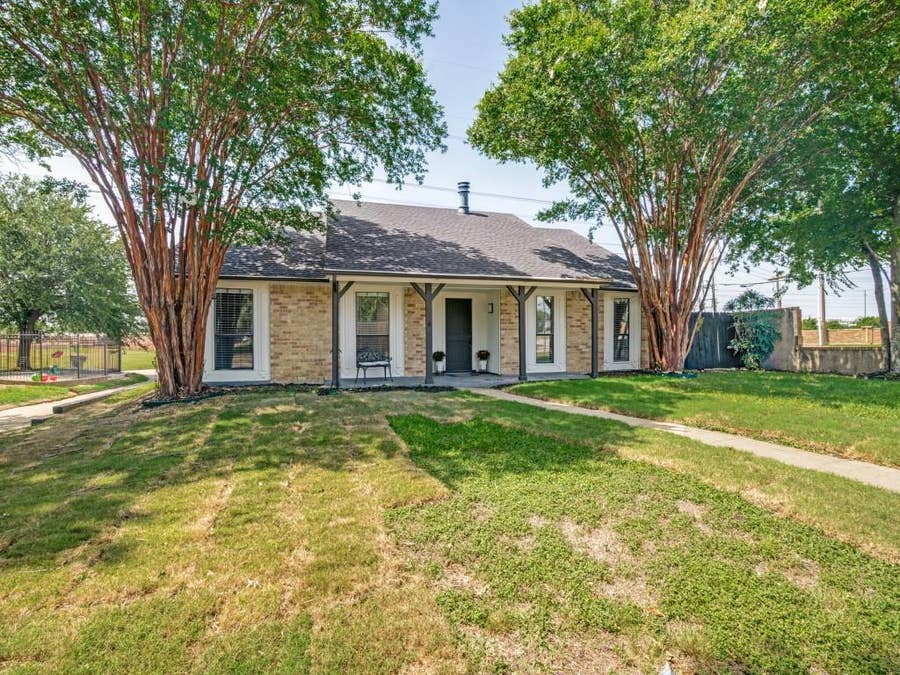 Property photo for 2036 Apple Valley Road, Plano, TX