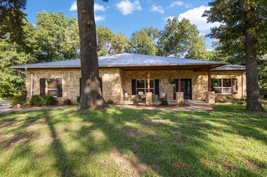 Property photo for 18598 FM 1804, Lindale, TX