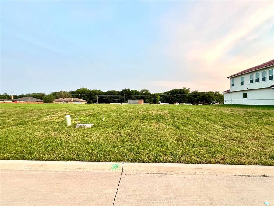 Property photo for 200 Osman Drive, Murphy, TX