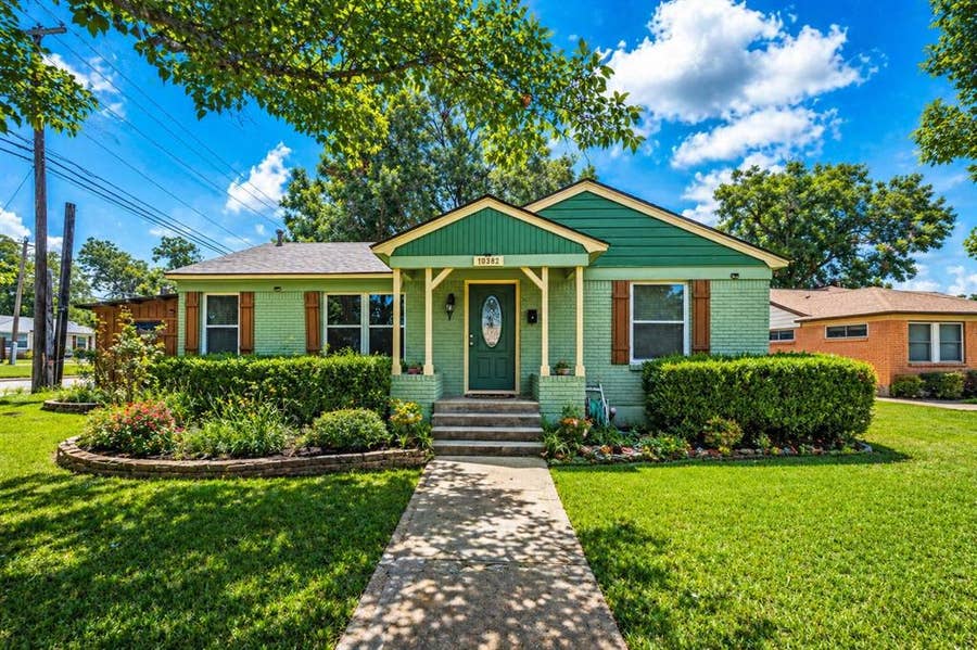 Property photo for 10382 Newcombe Drive, Dallas, TX