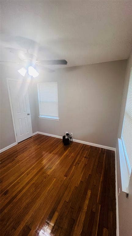 909 Laguna Drive, Denton, TX 76209 909 Laguna Drive, Denton, TX 76209