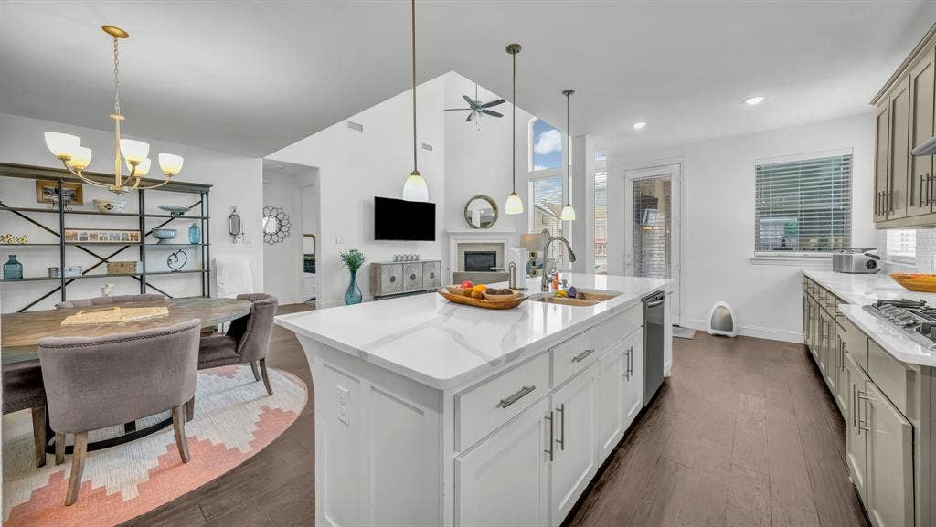 14904 Gentry Drive, Aledo, TX 76008 14904 Gentry Drive, Aledo, TX 76008