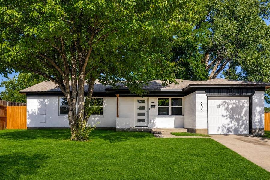 Property photo for 609 Warren Drive, Garland, TX