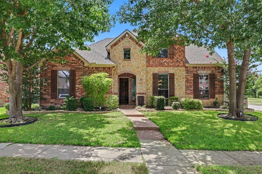 Property photo for 4128 New Hope Court, Plano, TX