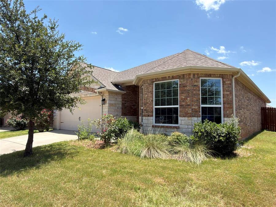 Property photo for 433 Winchester Drive, Celina, TX