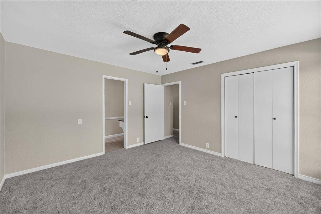 344 Woodbrook Drive, DeSoto, TX 75115