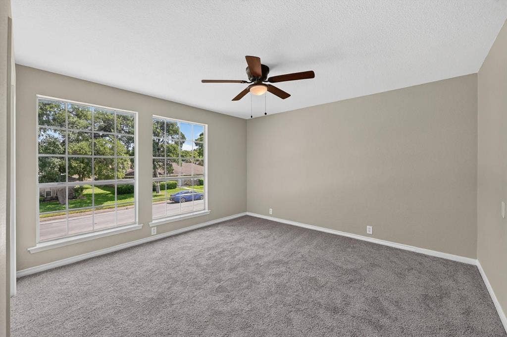 344 Woodbrook Drive, DeSoto, TX 75115