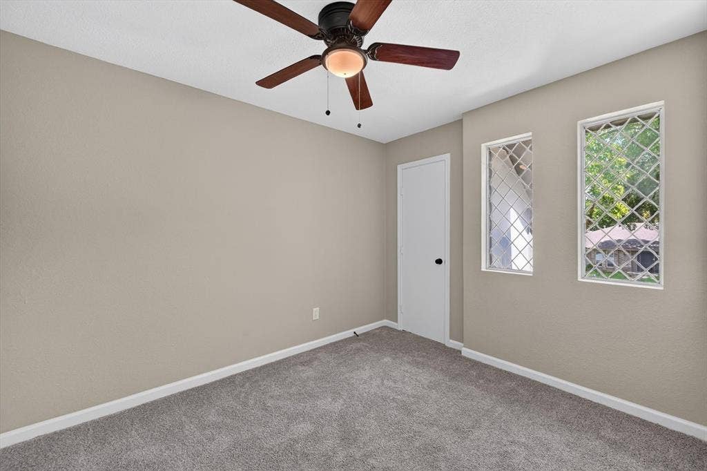 344 Woodbrook Drive, DeSoto, TX 75115