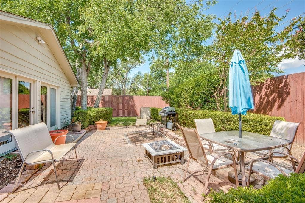 6607 Roundrock Road, Dallas, TX 75248 6607 Roundrock Road, Dallas, TX 75248
