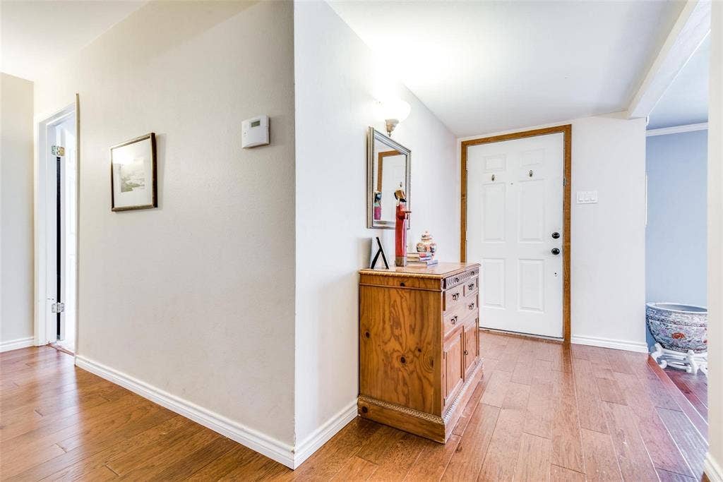 6607 Roundrock Road, Dallas, TX 75248 6607 Roundrock Road, Dallas, TX 75248