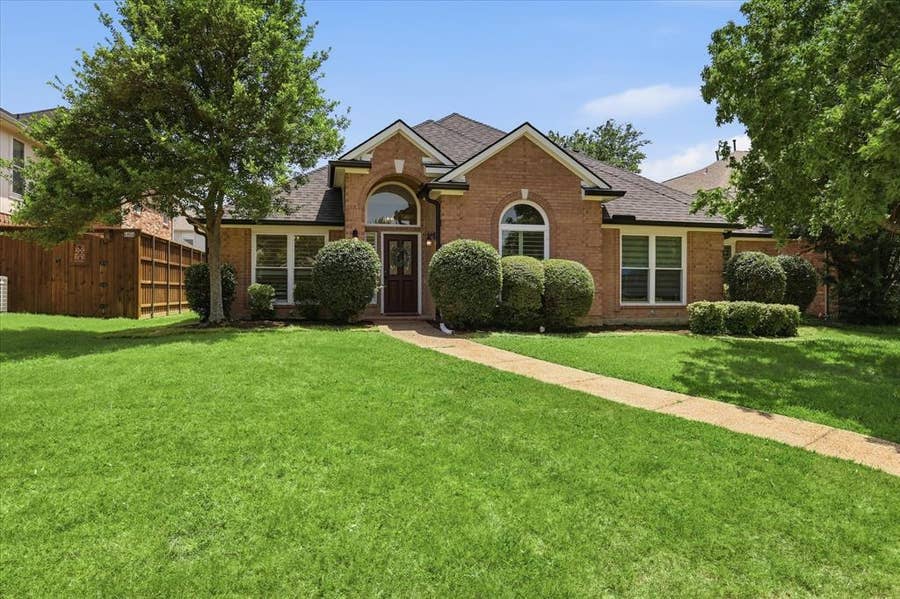 Property photo for 2420 Bent Horn Court, Plano, TX