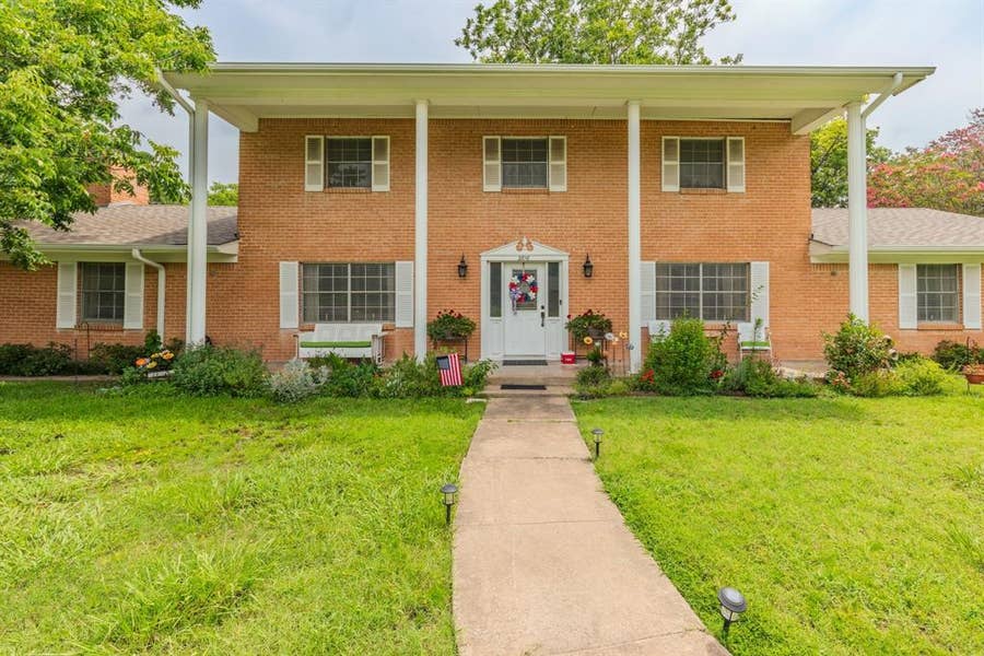 Property photo for 2810 Tanglewood Drive, Commerce, TX