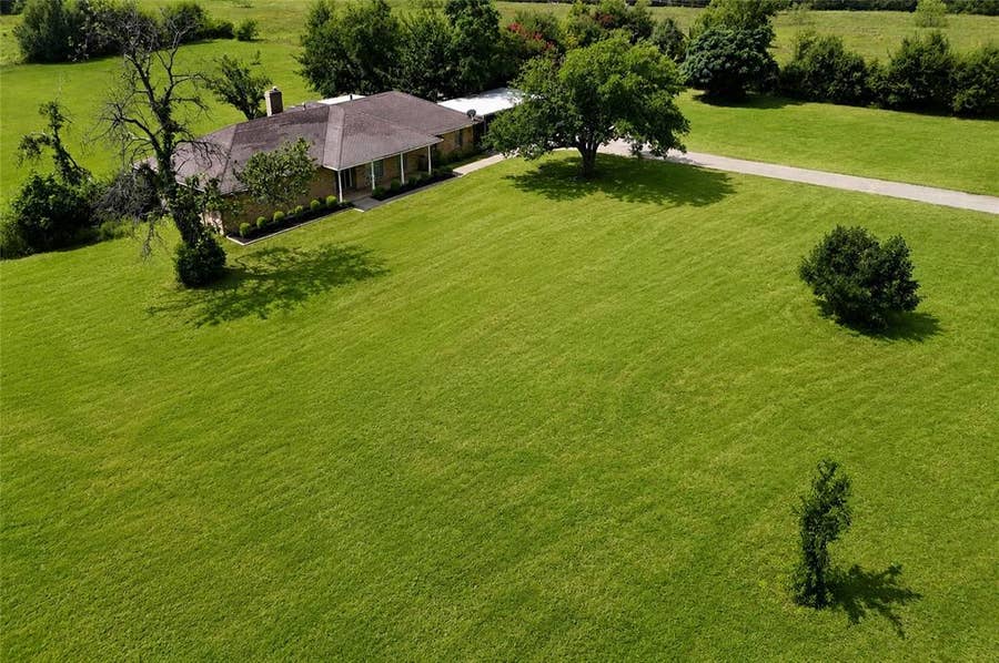 Property photo for 1334 E Stark Road, Seagoville, TX