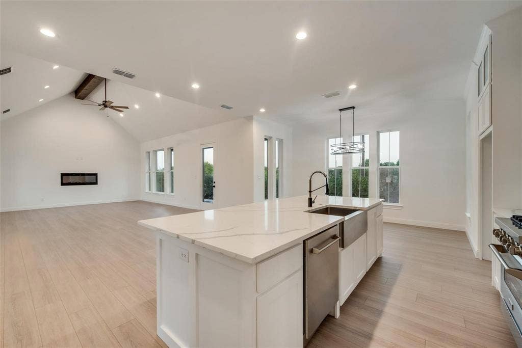 1203 Chapel Drive, Rockwall, TX 75032 1203 Chapel Drive, Rockwall, TX 75032