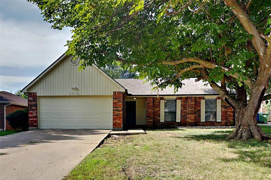 Property photo for 1313 Colony Court, Flower Mound, TX