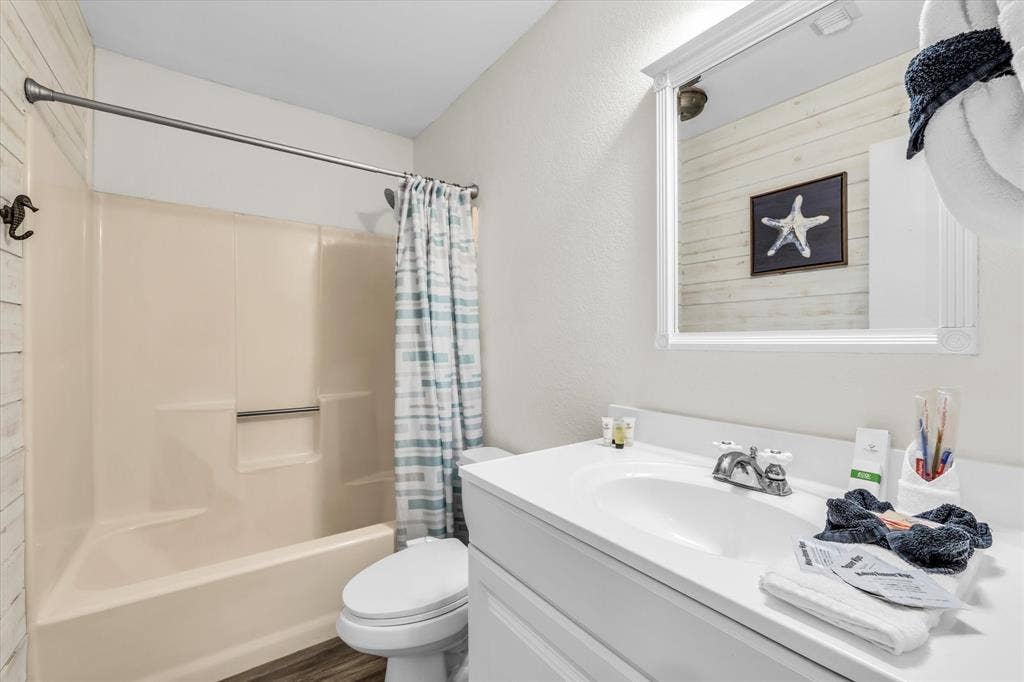 316 E Chapman Road, Hewitt, TX 76643 316 E Chapman Road, Hewitt, TX 76643
