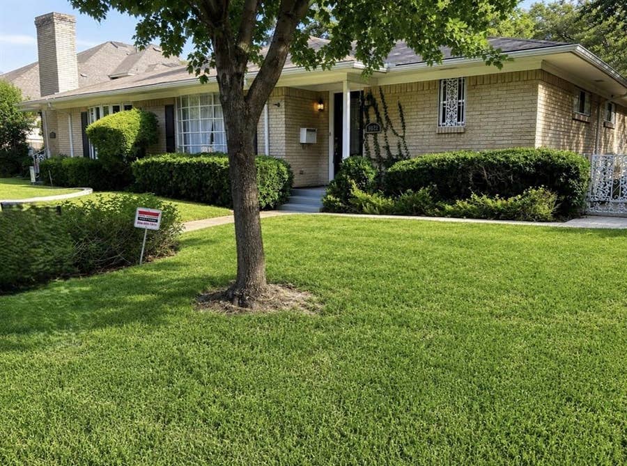 Property photo for 9022 Villa Park Circle, Dallas, TX
