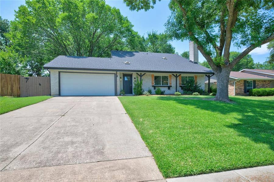 Property photo for 3 Merrie Circle, Richardson, TX