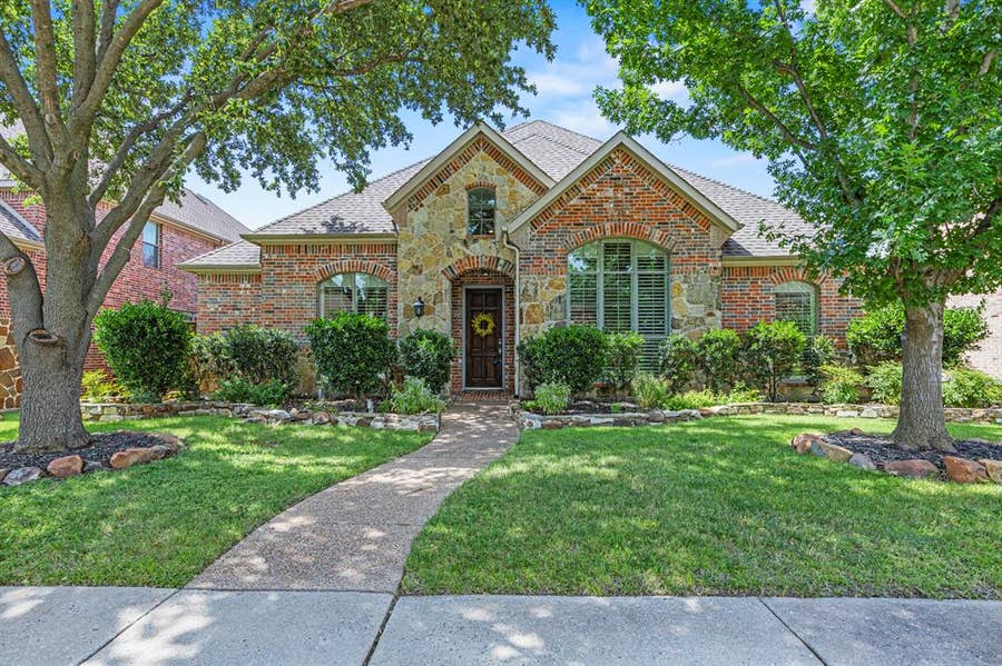 Property photo for 5749 Noble Oak Lane, Frisco, TX