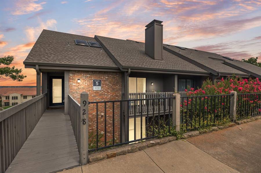 Property photo for 928 Signal Ridge Place, Rockwall, TX