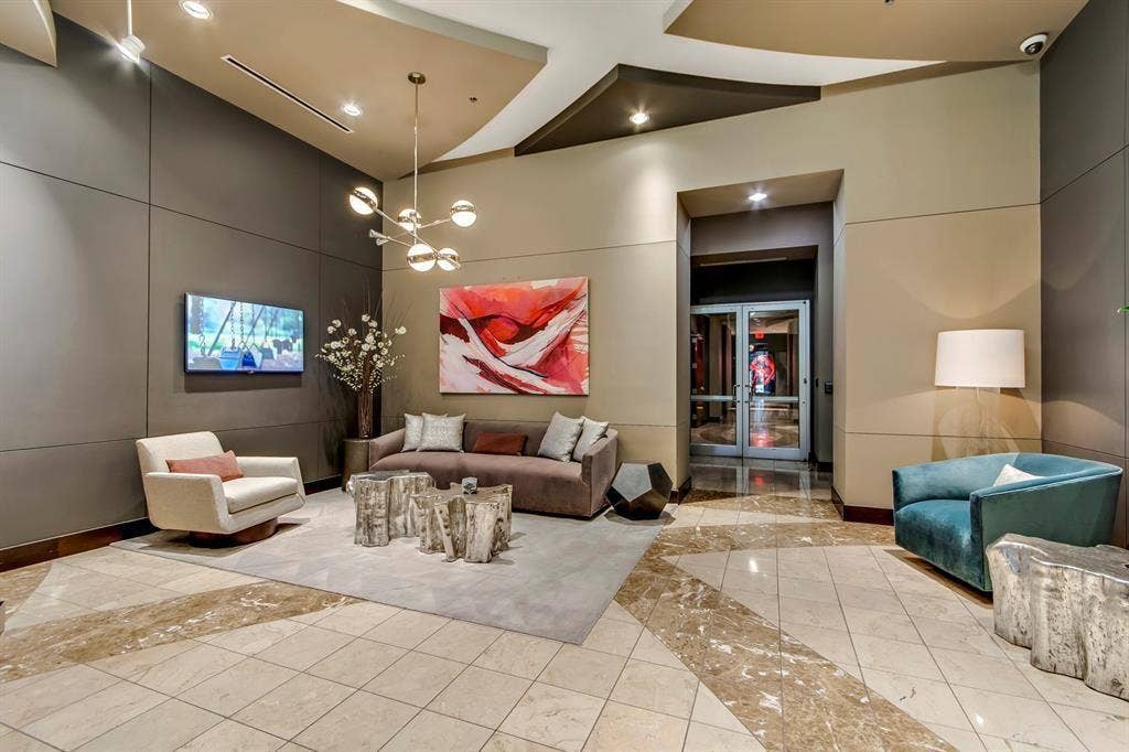 360 Nueces Street, #2110, Austin, TX 78701 Lobby area featuring large format tile flooring with contrasting accent borders