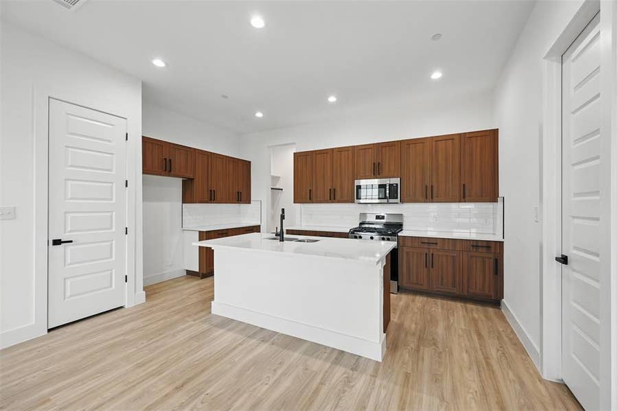 Property photo for 3445 Sanjeev Drive, Irving, TX