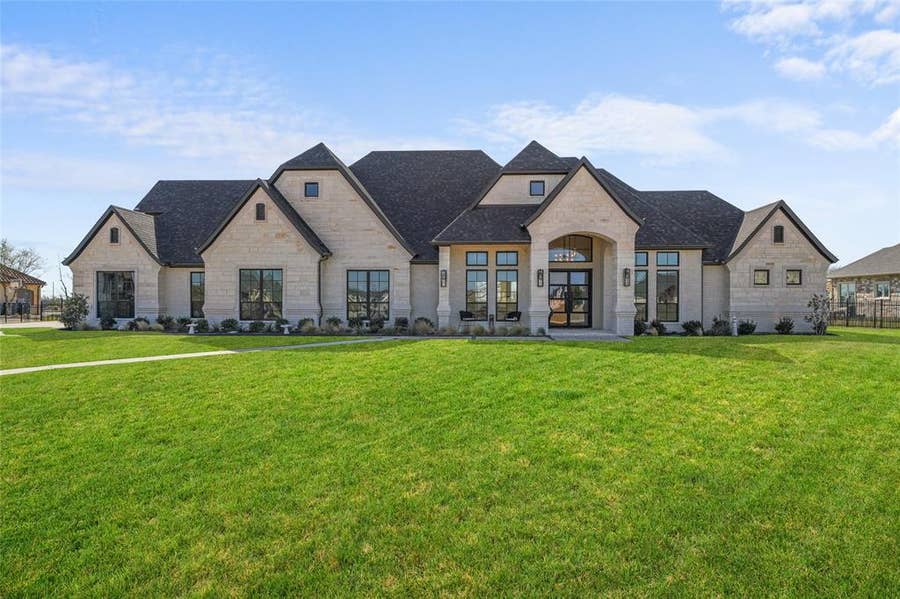Property photo for 1110 Warwick Court, McLendon Chisholm, TX