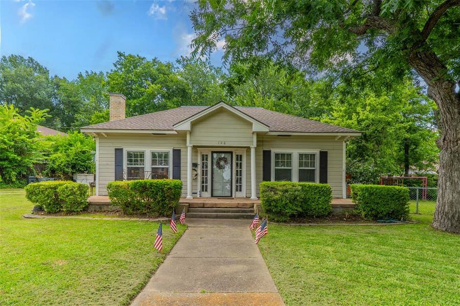 Property photo for 106 Walnut Street, Terrell, TX