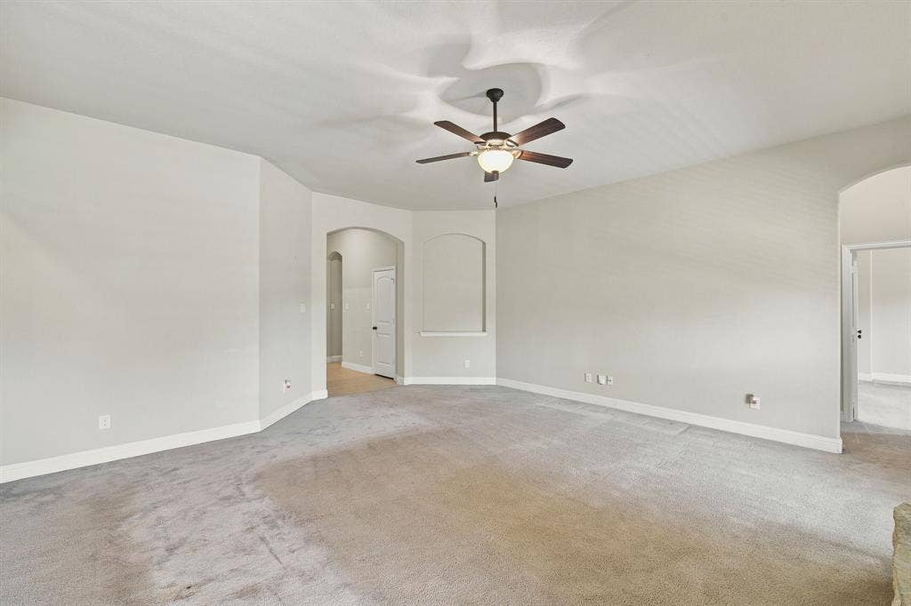 5610 Paradise Drive, Midlothian, TX 76065