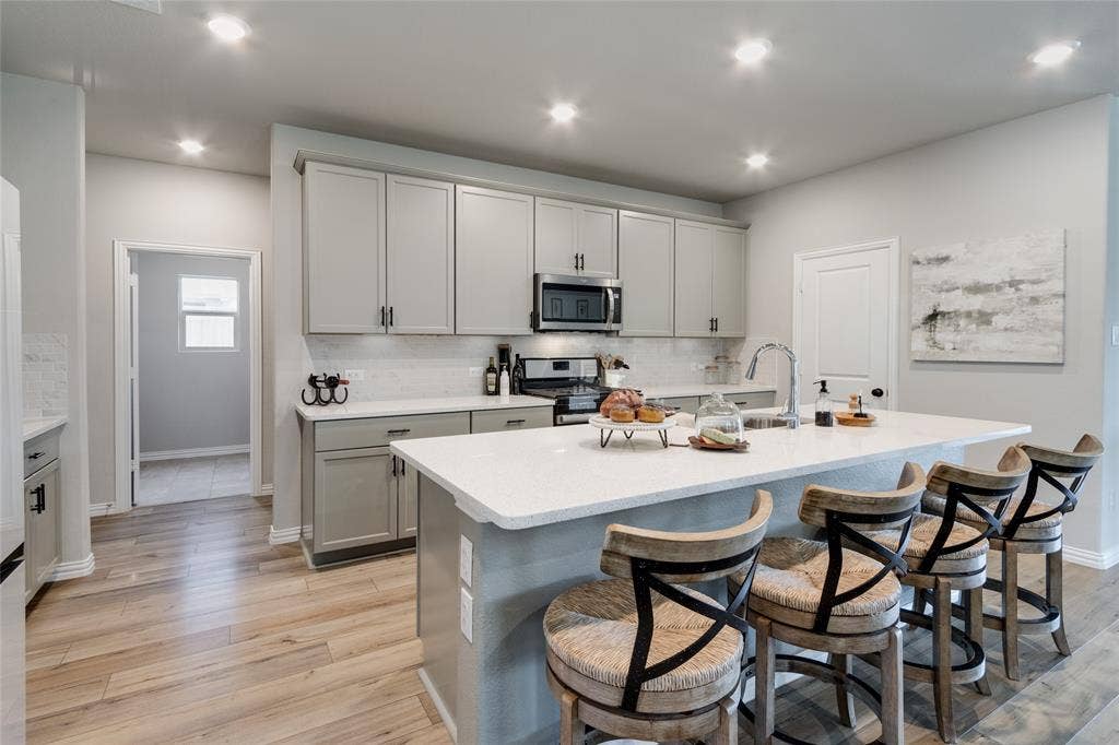 2120 Draco Drive, Haslet, TX 76052 2120 Draco Drive, Haslet, TX 76052