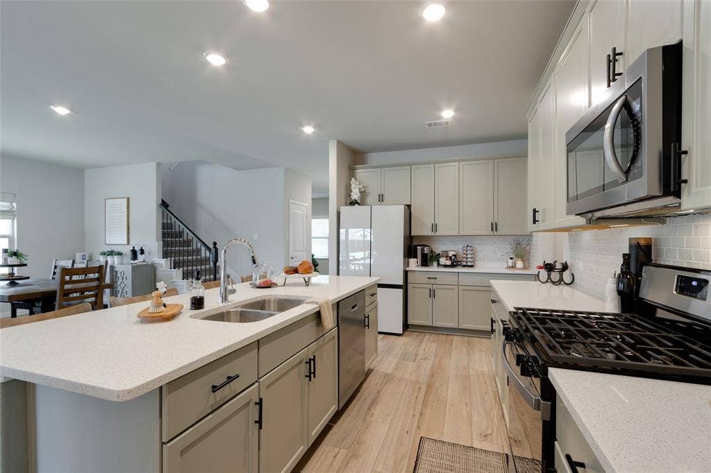 2120 Draco Drive, Haslet, TX 76052 2120 Draco Drive, Haslet, TX 76052