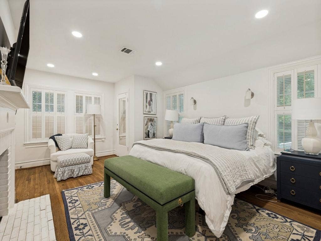 3860 Mockingbird Lane, Highland Park, TX 75205 3860 Mockingbird Lane, Highland Park, TX 75205