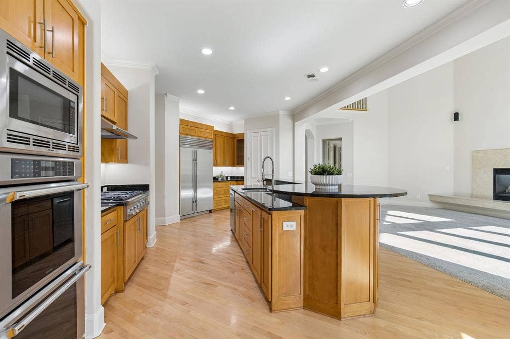 4760 Paxton Lane, Frisco, TX 75034 4760 Paxton Lane, Frisco, TX 75034