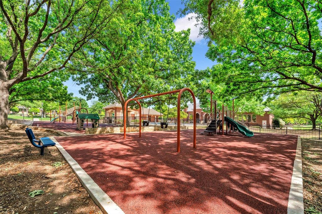 4760 Paxton Lane, Frisco, TX 75034 4760 Paxton Lane, Frisco, TX 75034