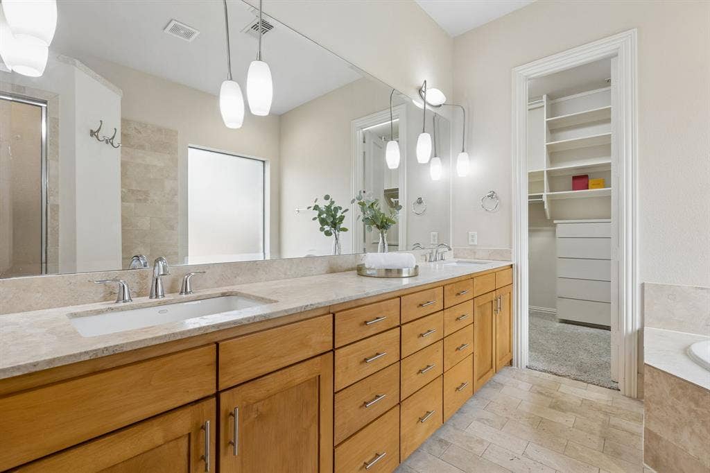 4760 Paxton Lane, Frisco, TX 75034 4760 Paxton Lane, Frisco, TX 75034