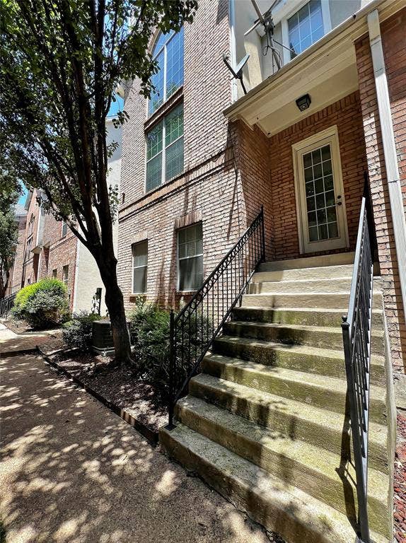 5808 La Vista Drive, Dallas, TX 75206