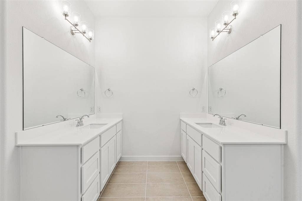4617 Starlight Drive, McKinney, TX 75071 Primary Bathroom in the Picasso II home plan by Trophy Signature Homes – REPRESENTATIVE PHOTO